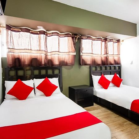 Hotel Halley Леон Екстер'єр фото