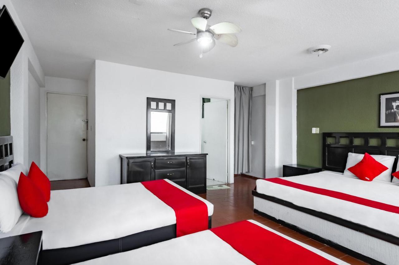 Hotel Halley Леон Екстер'єр фото
