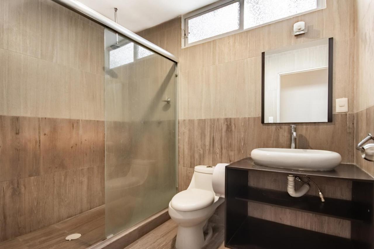 Hotel Halley Леон Екстер'єр фото