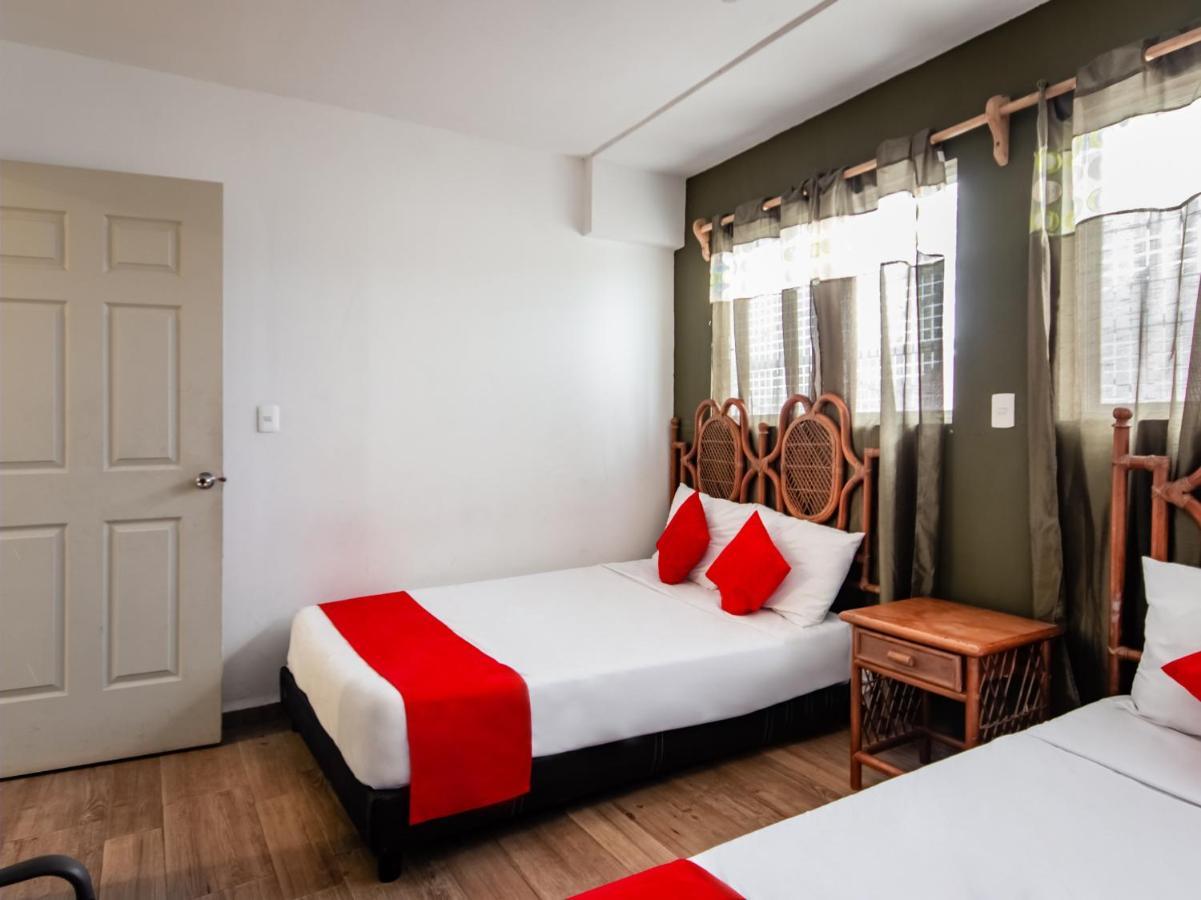 Hotel Halley Леон Екстер'єр фото