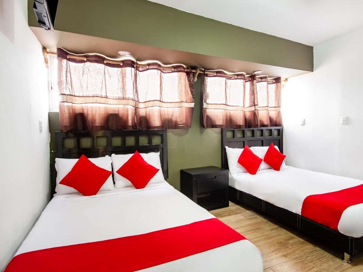 Hotel Halley Леон Екстер'єр фото